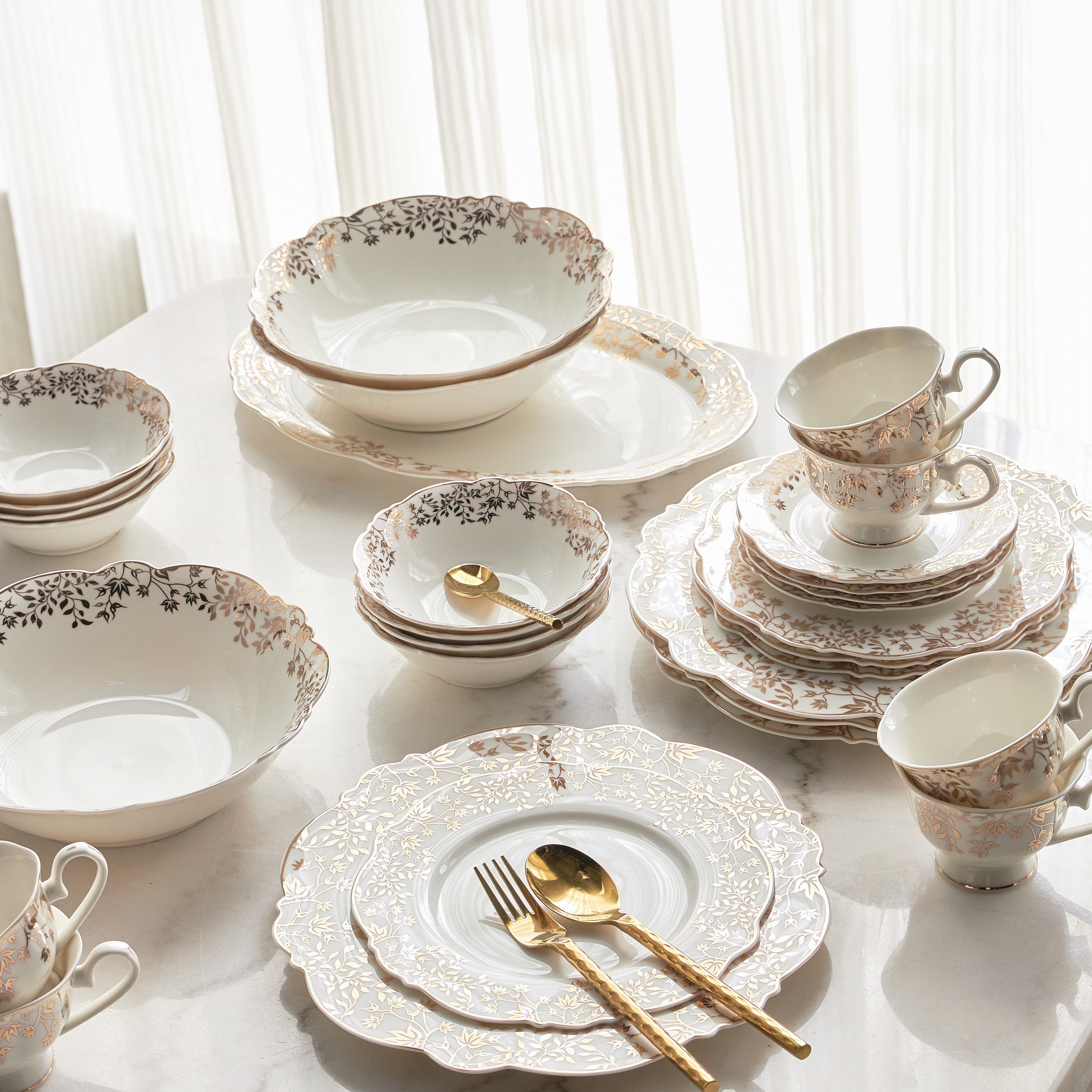 Faye Grand Bone China Collection – 44 Pieces of Timeless Luxury